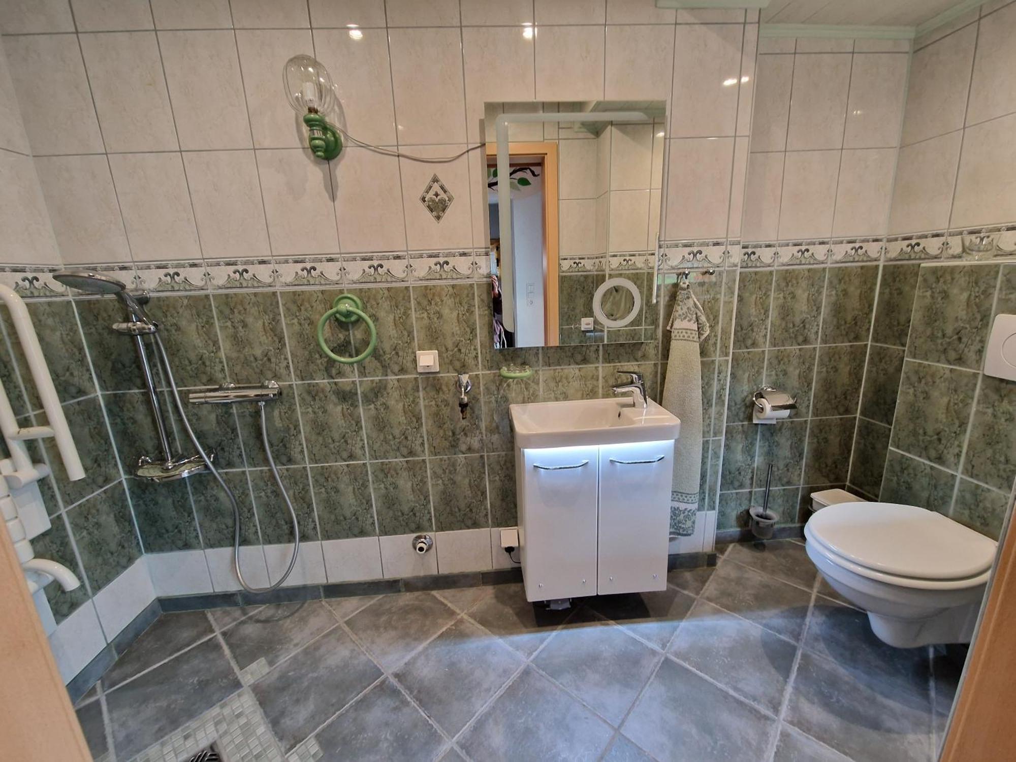 Pößneck Ferienwohnung Am Oepitzer Berg מראה חיצוני תמונה