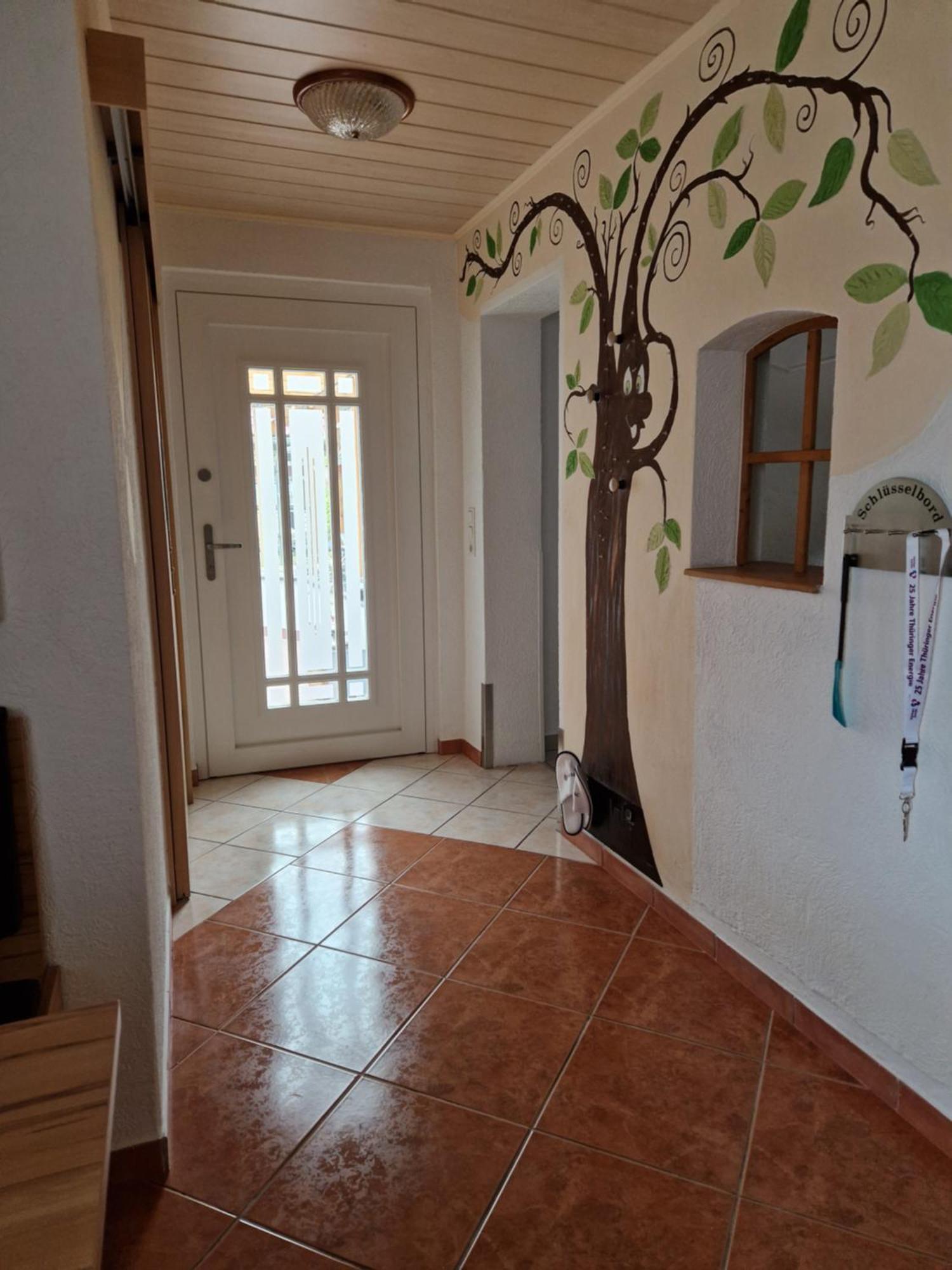 Pößneck Ferienwohnung Am Oepitzer Berg מראה חיצוני תמונה